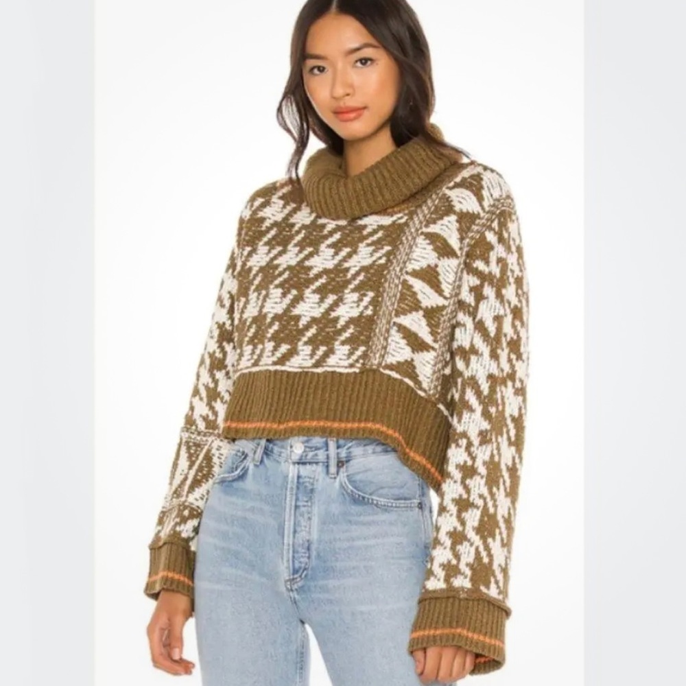Free People Small Jupiter Sweater ~ Houndstooth Cropped Oversized Cowl Neck